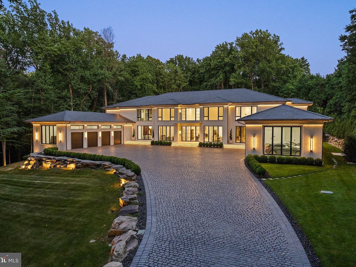 From rural to riches: Exploring the transformation of NoVA’s housing market From rural to riches: Exploring the transformation of NoVA’s housing market