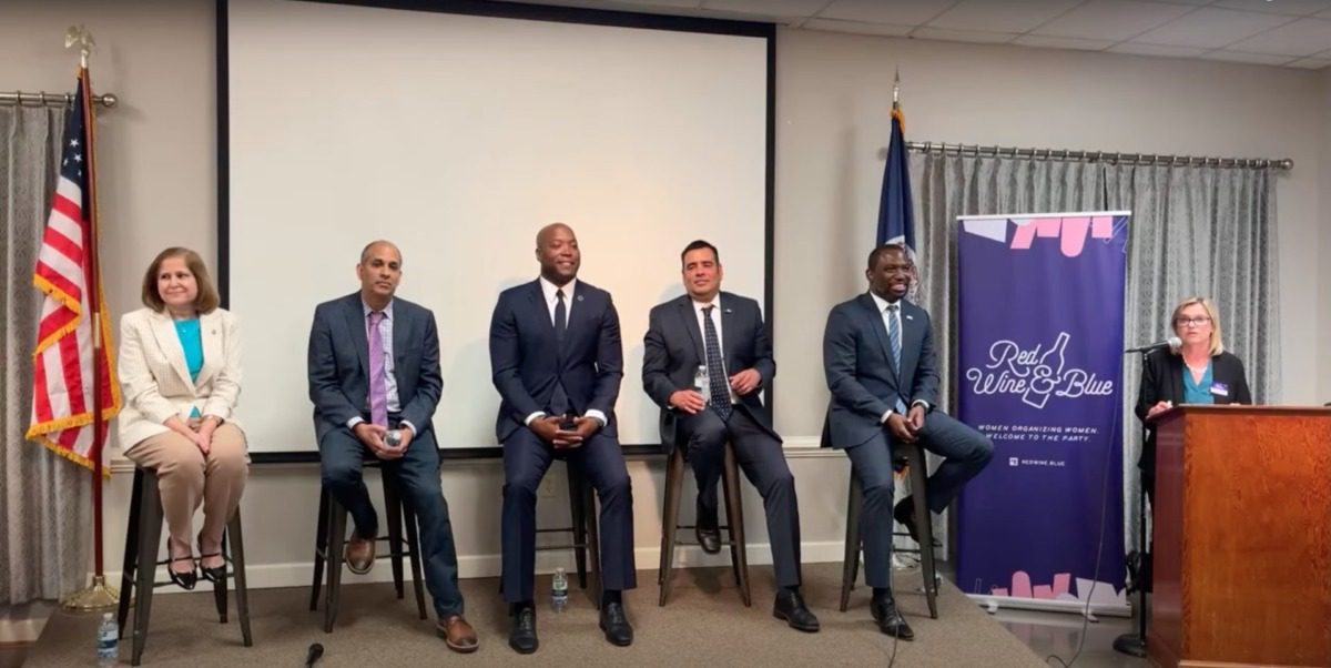 Democratic candidates for lieutenant governor come out against anti-union ‘right-to-work’ laws Democratic candidates for lieutenant governor come out against anti-union ‘right-to-work’ laws